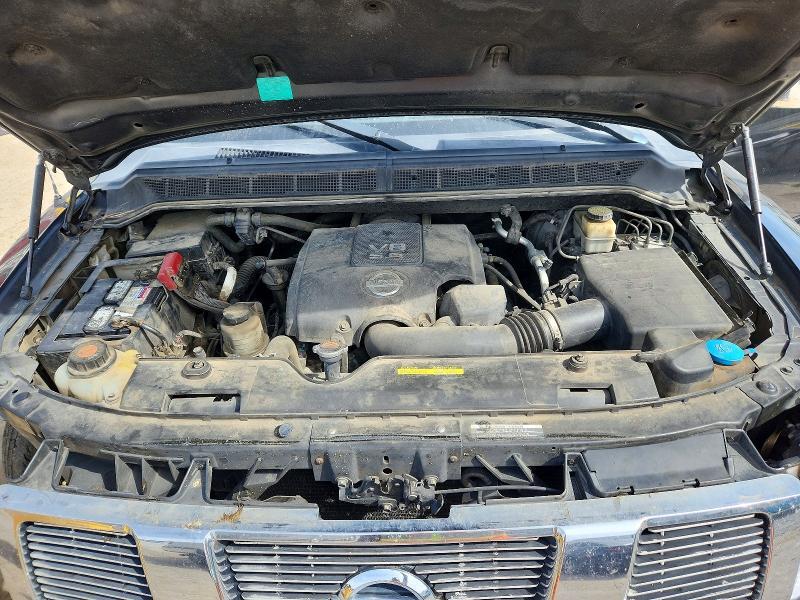 2015 Nissan Titan SV