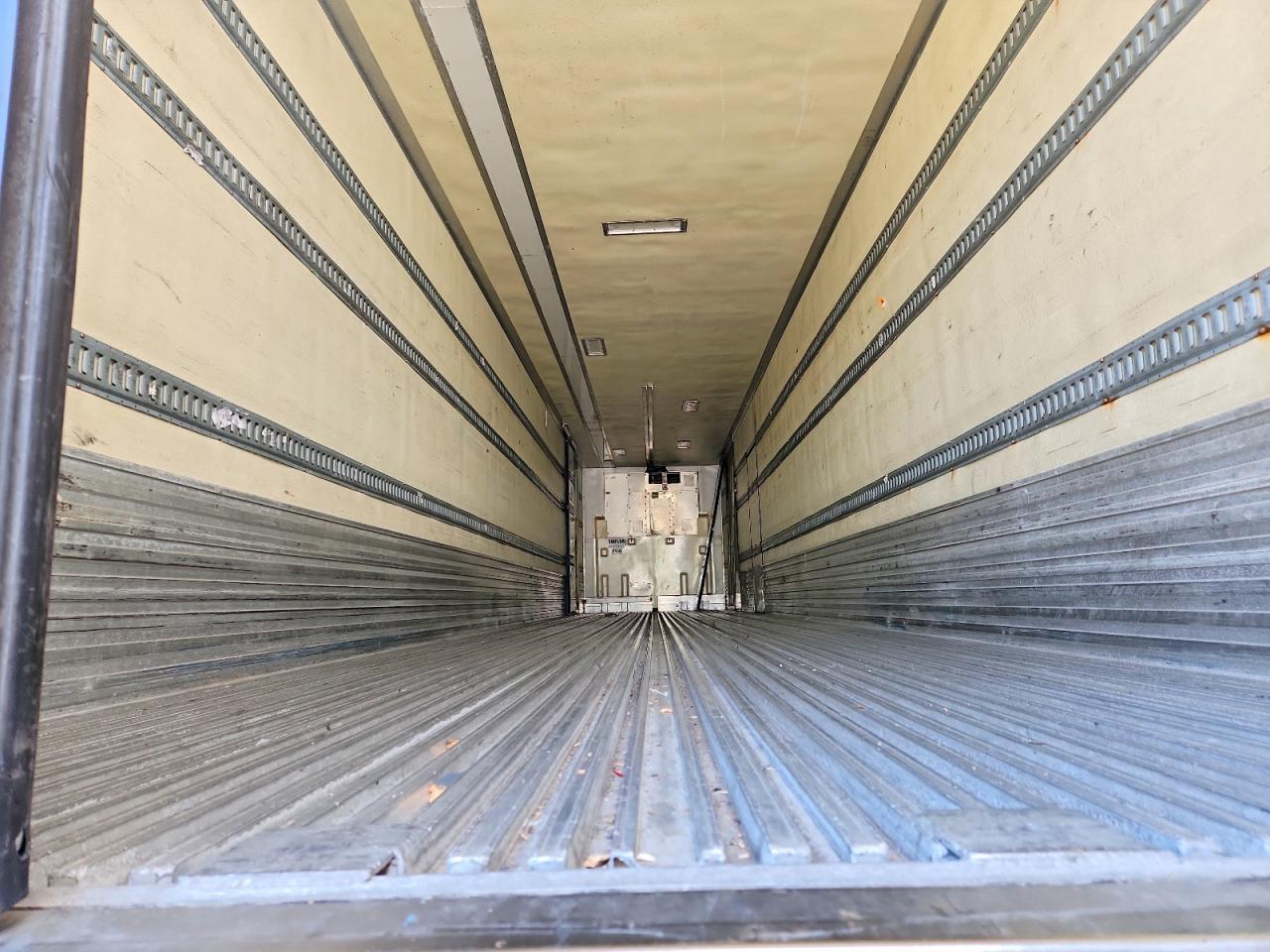 2015 Utility VS2RA Refrigerated Van Trailer