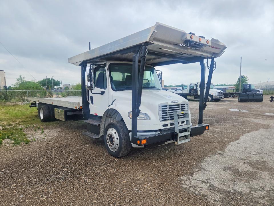 2017 Freigliner 2017 Freightliner Business Class M2 Rollback TOW T