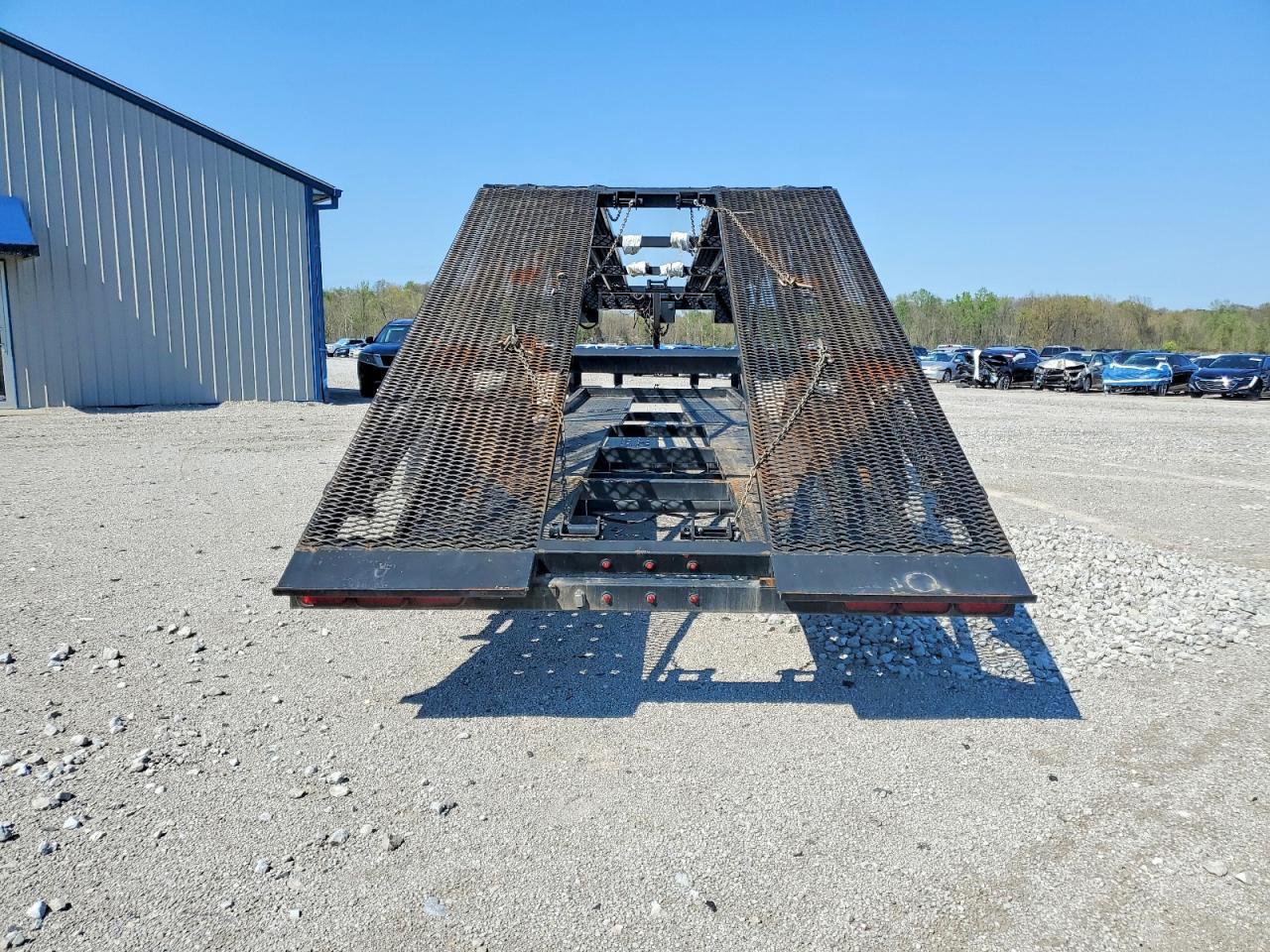 2022 Texas Pride CA84727KGN Car Carrier
