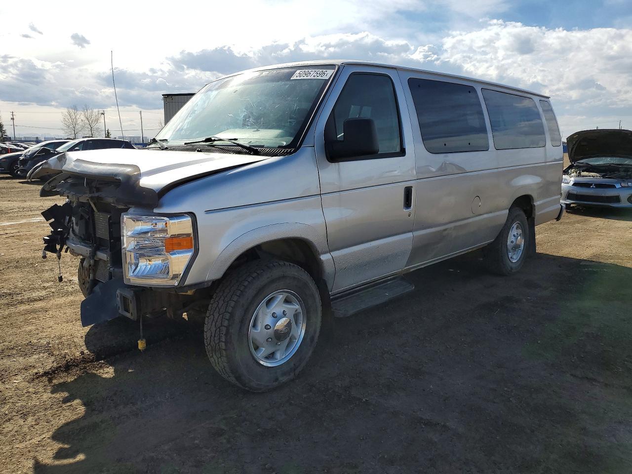 2014 Ford Econoline E350 Super Duty Wagon