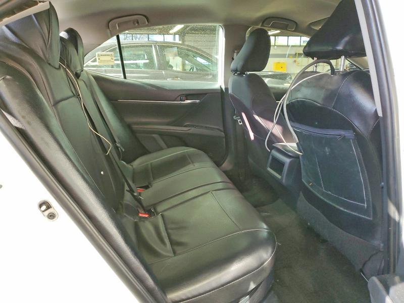 2019 Toyota Camry Hybrid le