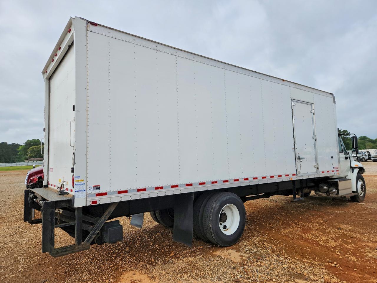 2017 International 4300 BOX Truck