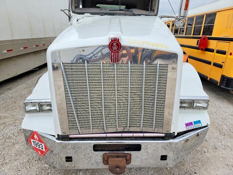 2012 Kenworth T800 Fuel / Lube Truck