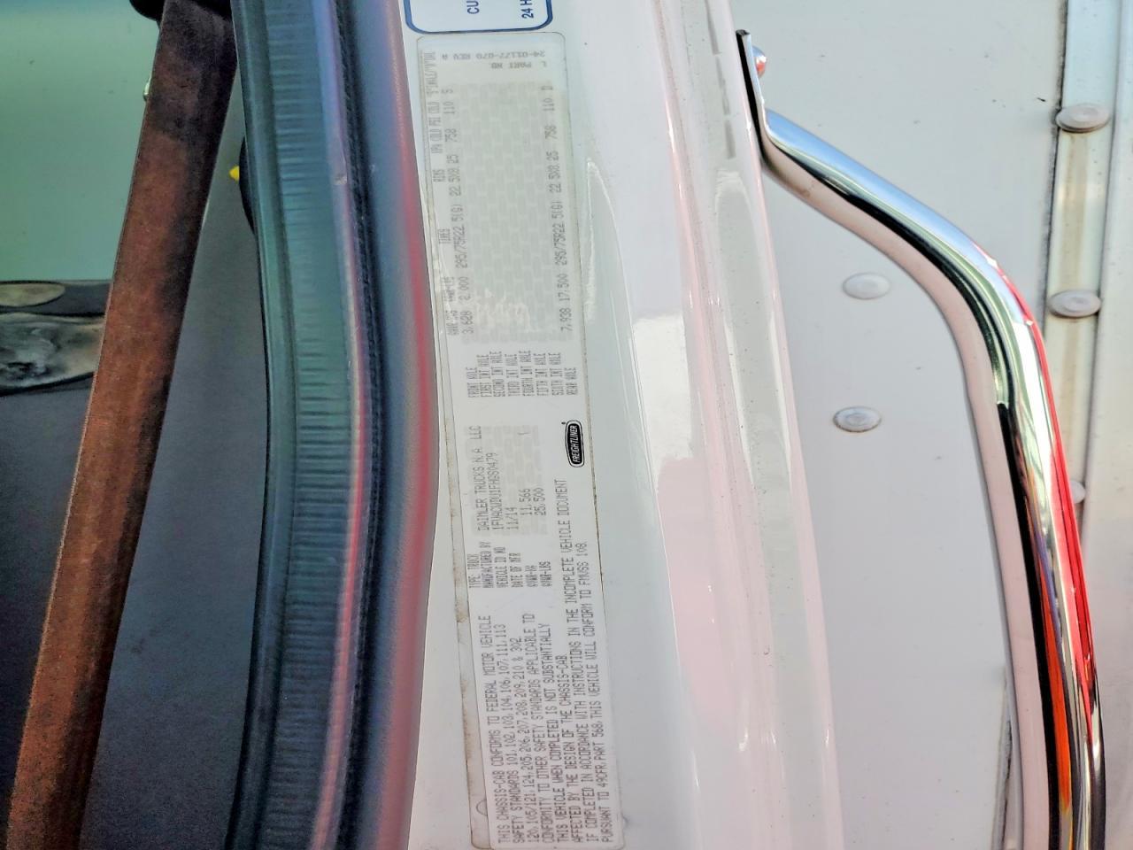 2015 Freightliner Business Class M2 BOX Truck