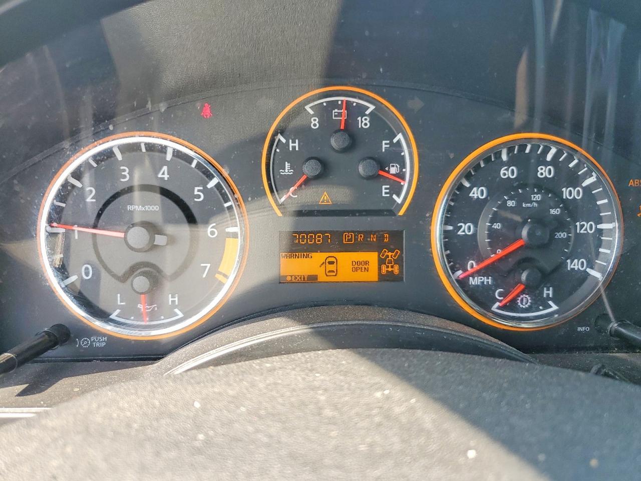 2014 Nissan Titan SL