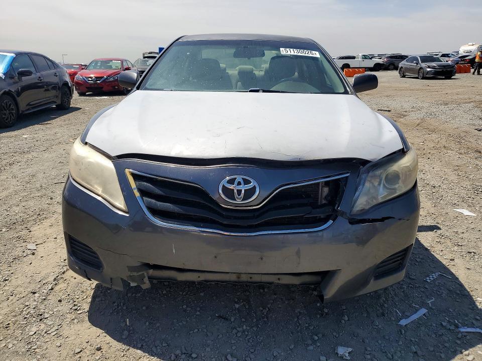 2010 Toyota Camry le