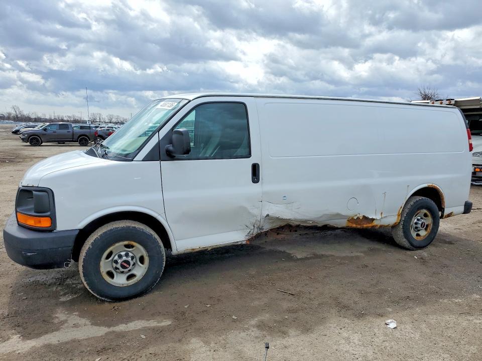 2014 GMC Savana