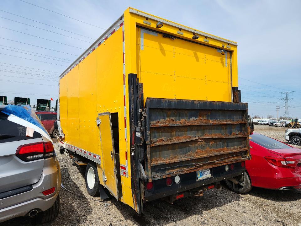 2017 GMC Savana box Truck