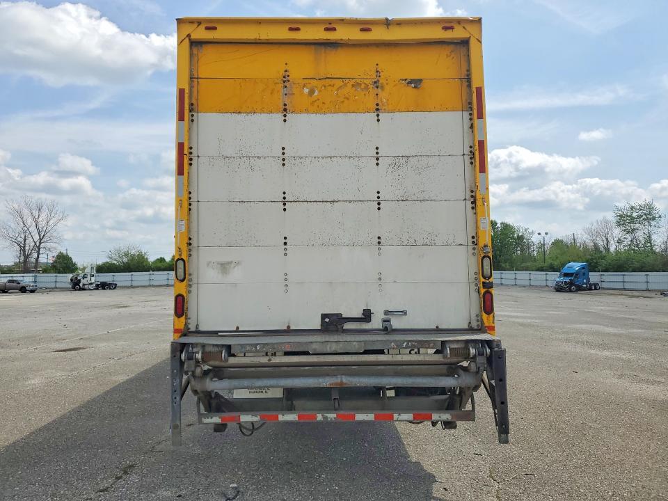 2013 Freigliner 2013 Freightliner Business Class M2 BOX Truck