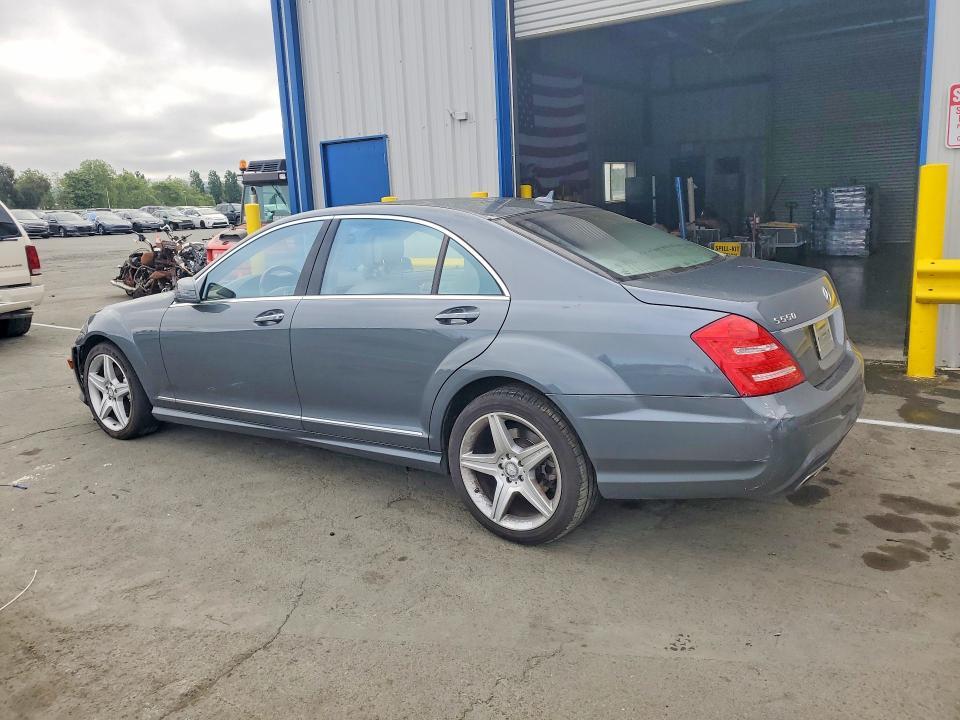 2011 Mercedes-Benz S 550