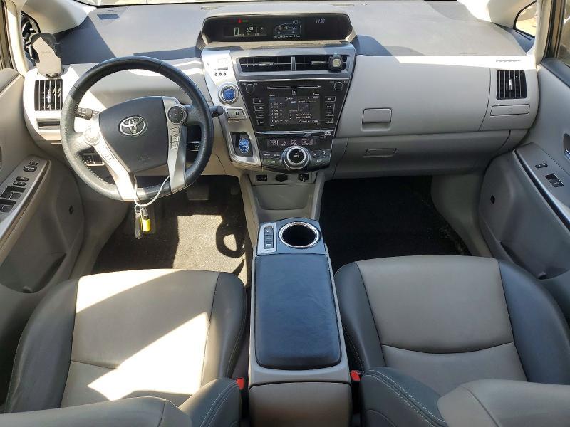 2016 Toyota Prius v Five