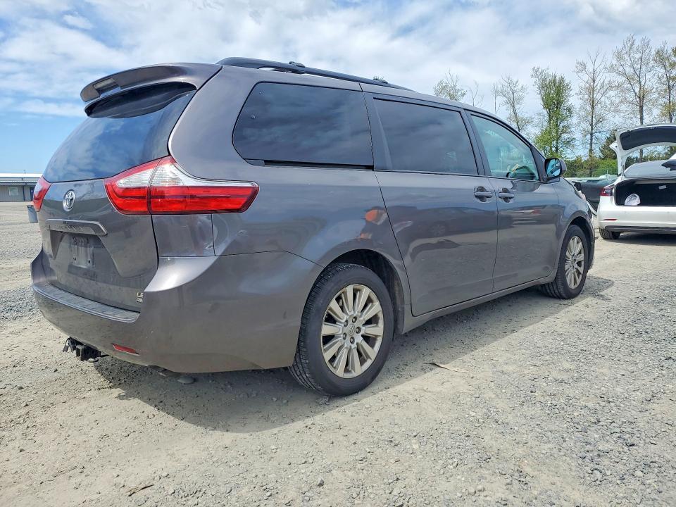 2015 Toyota Sienna le