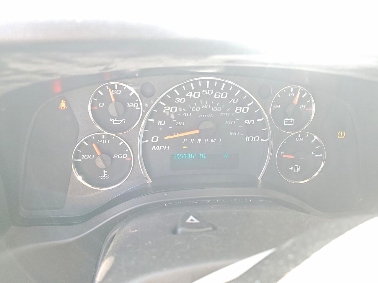 2023 Chevrolet Express G3500 LS