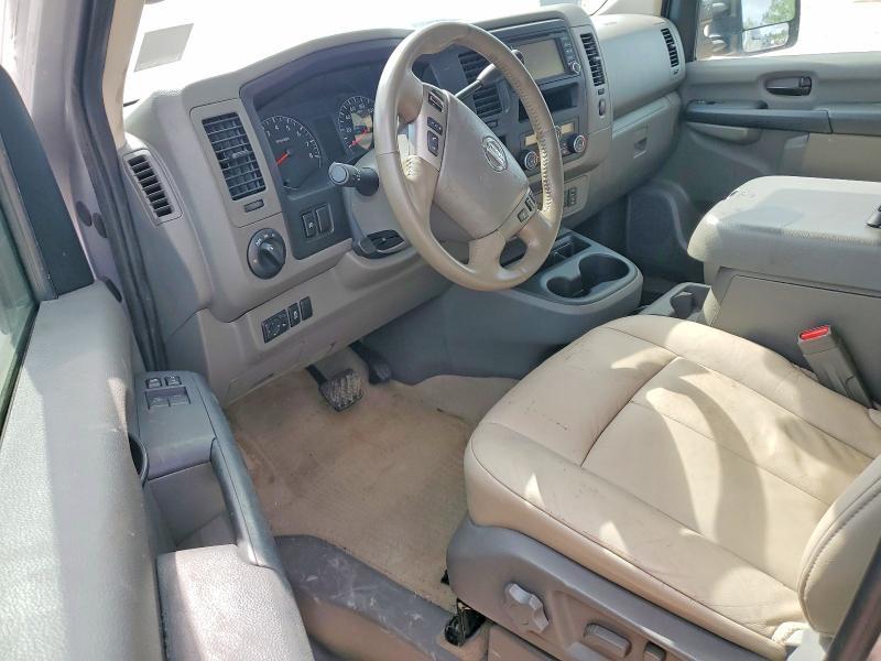 2017 Niss NV 3500 HD S