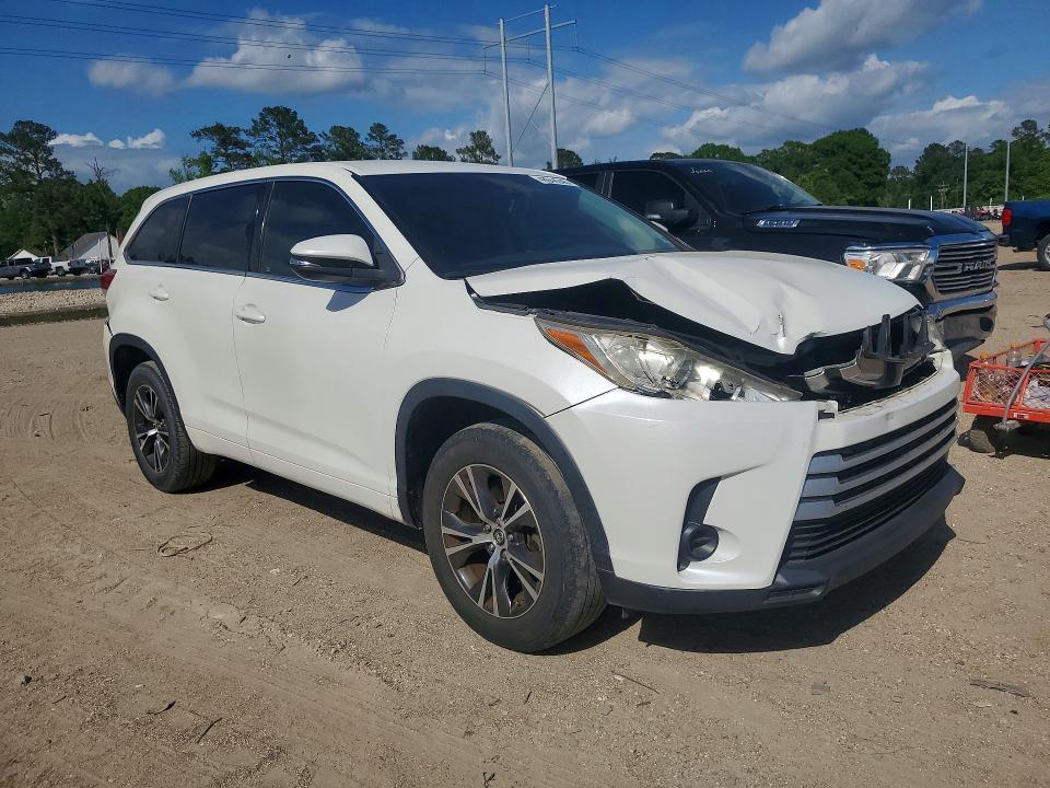 2017 Toyota Highlander le