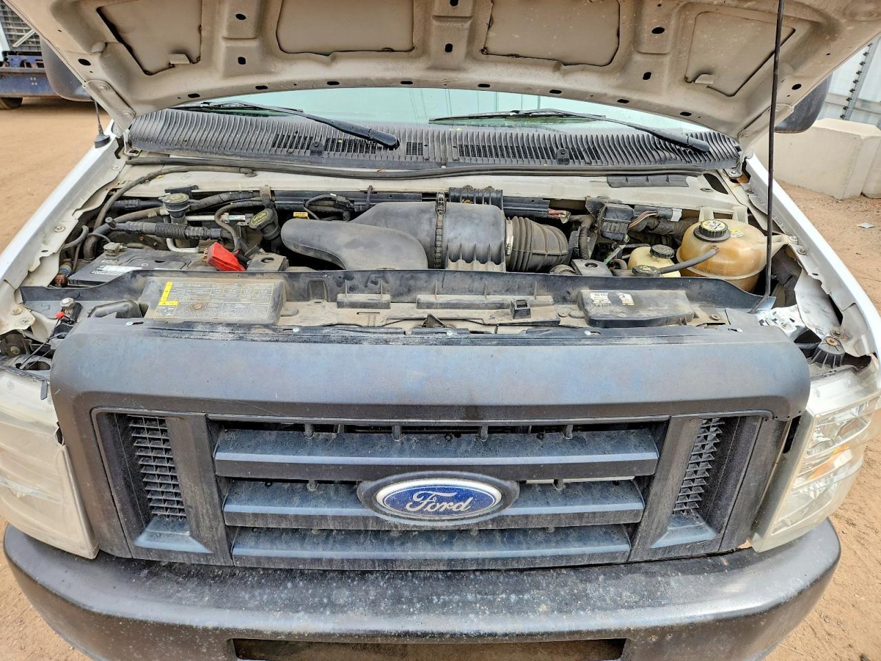 2008 Ford E350 BOX Truck