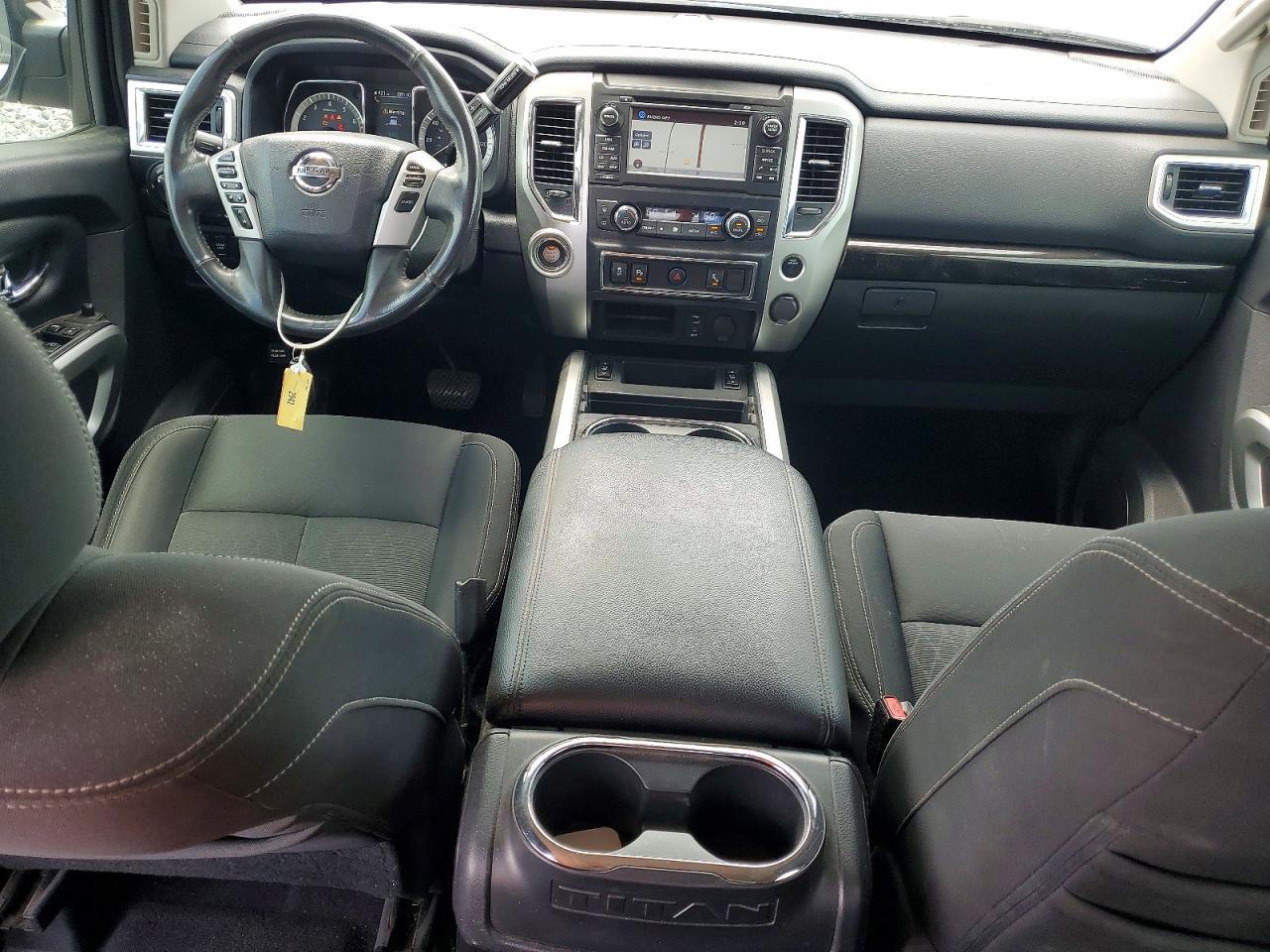 2018 Nissan Titan SV