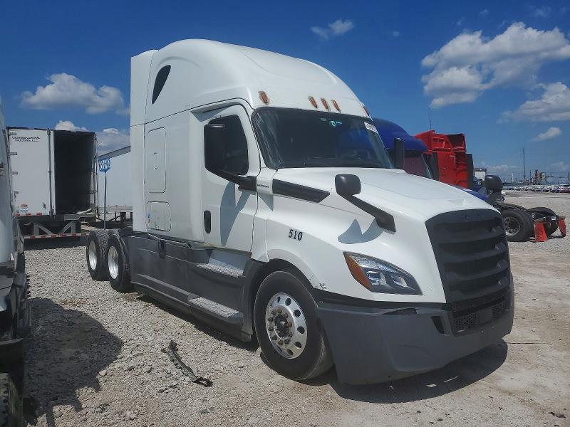 2019 Freigliner Cascadia 126