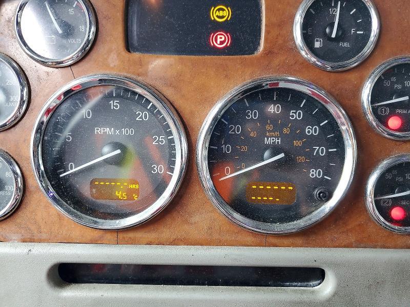 2007 Peterbilt 379 Semi Truck