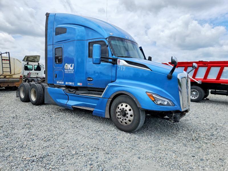 2022 Kenworth T680 Semi Truck