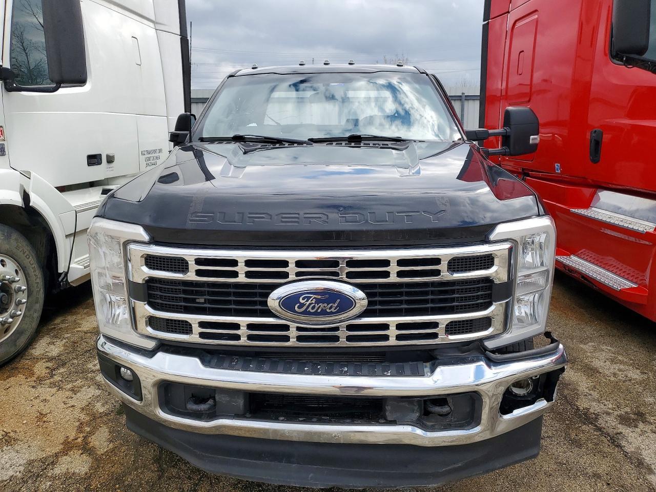 2023 Ford F350 Super Duty