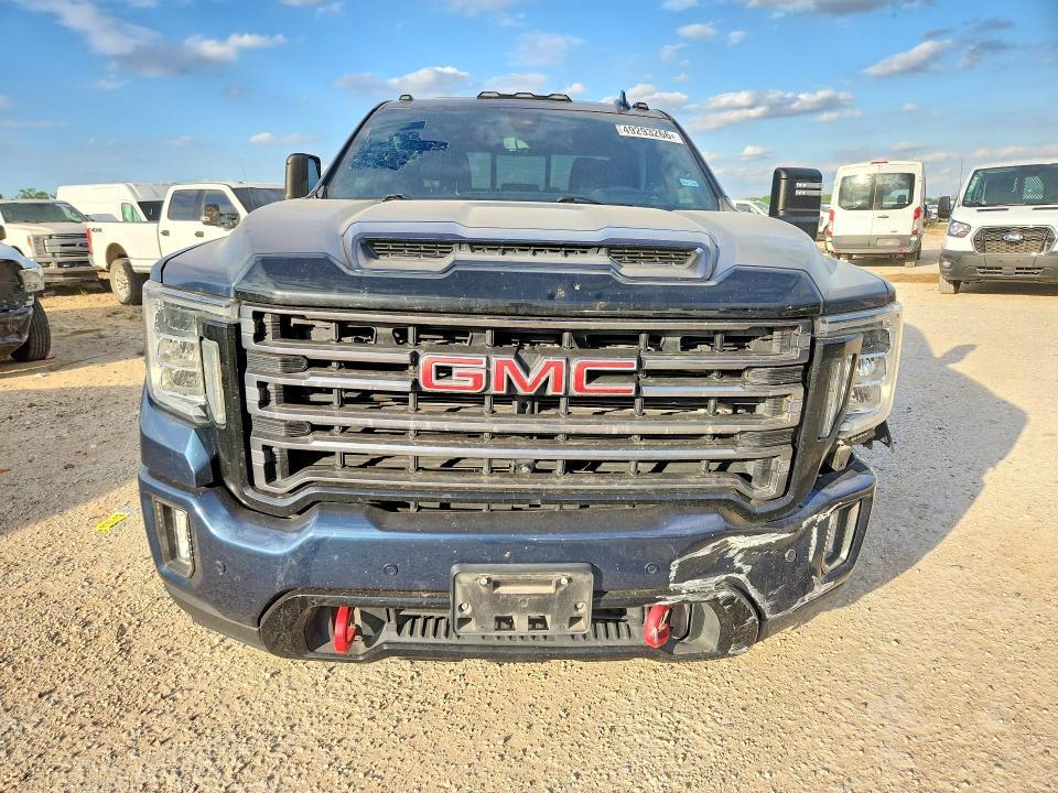 2020 GMC Sierra K2500 AT4