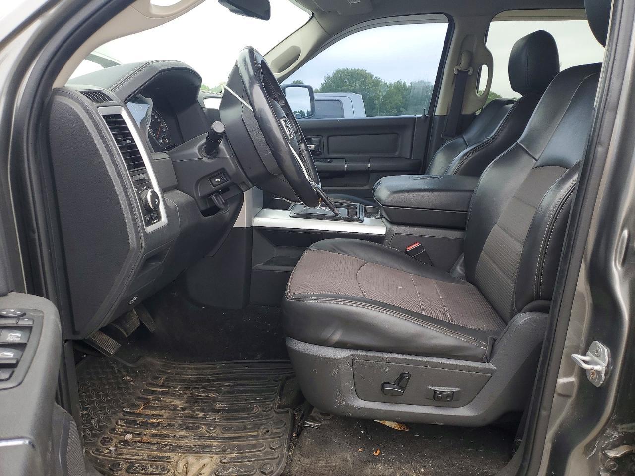 2012 Dodge RAM 1500 Sport