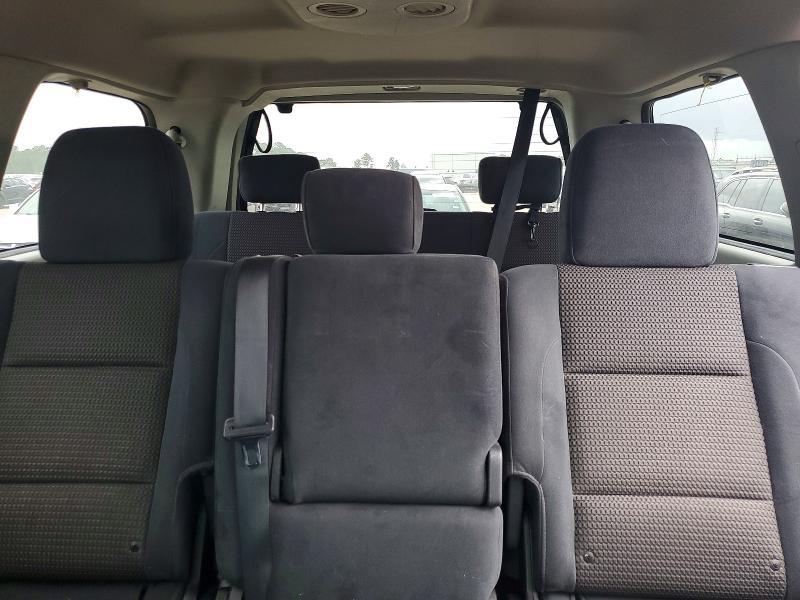 2013 Nissan Armada sv