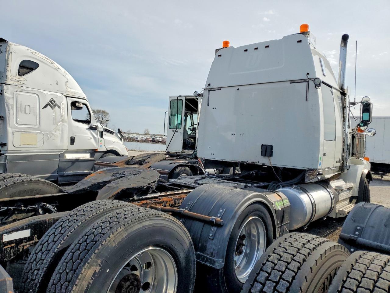 2020 Western Star Conventional 4900 Semi Truck