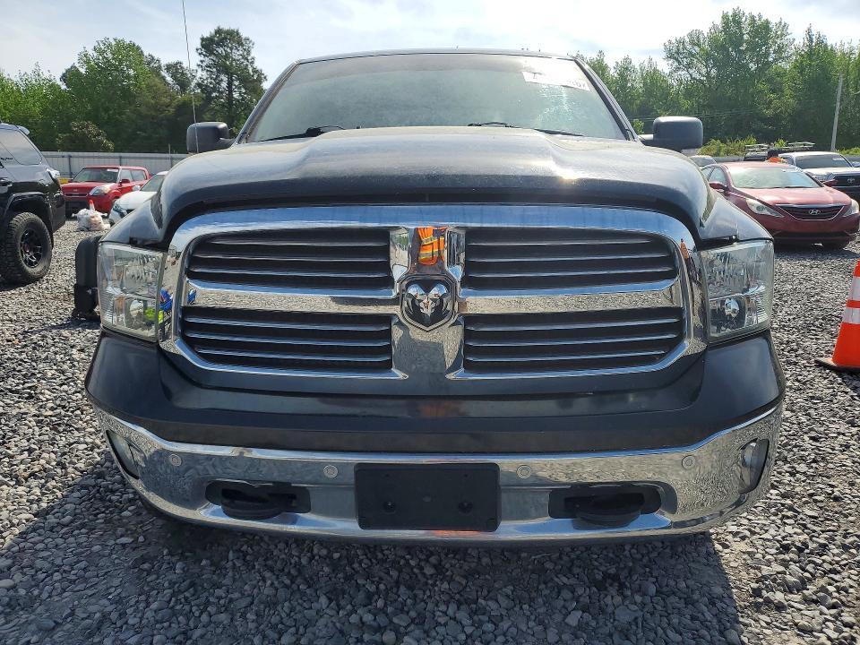 2015 Dodge RAM 1500 SLT