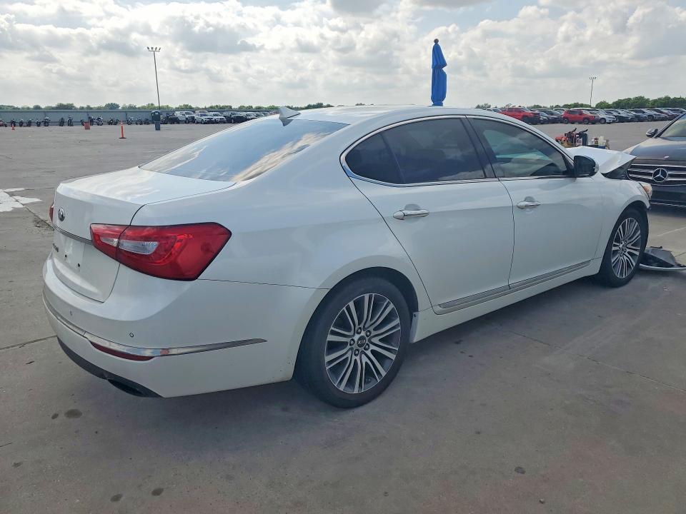2015 KIA Cadenza Premium
