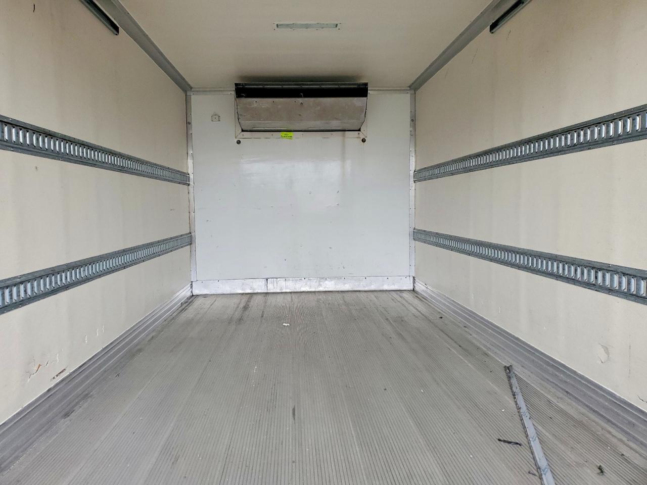 2020 Hino 195 Refrigerated BOX Truck