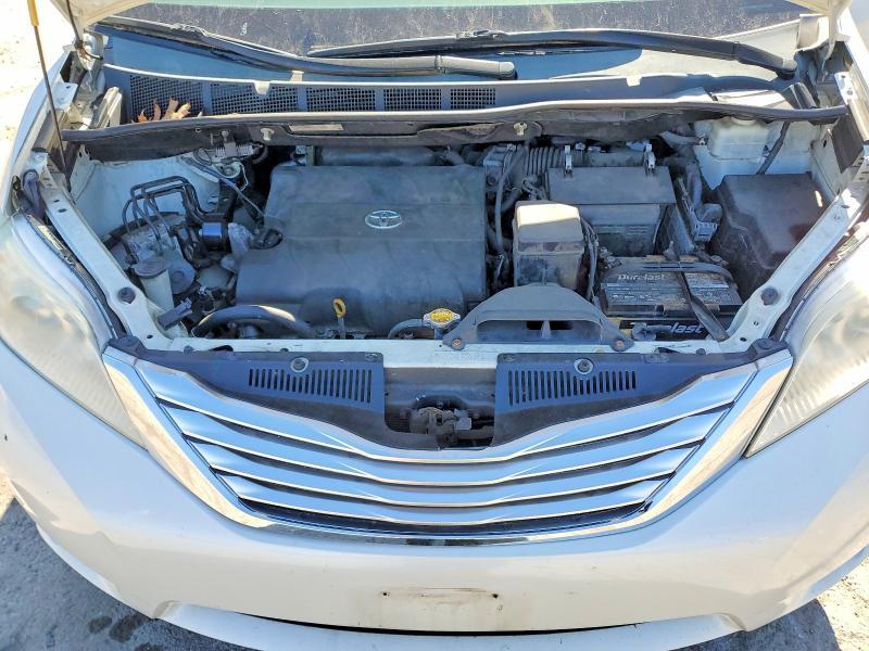 2012 Toyota Sienna Limited 7-passenger