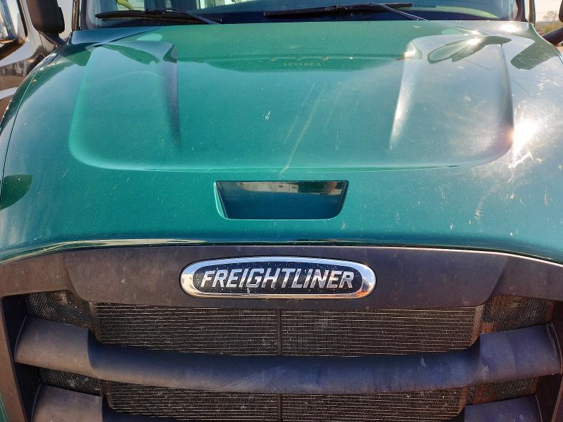 2021 Freigliner 2021 Freightliner Cascadia 116 Semi Truck