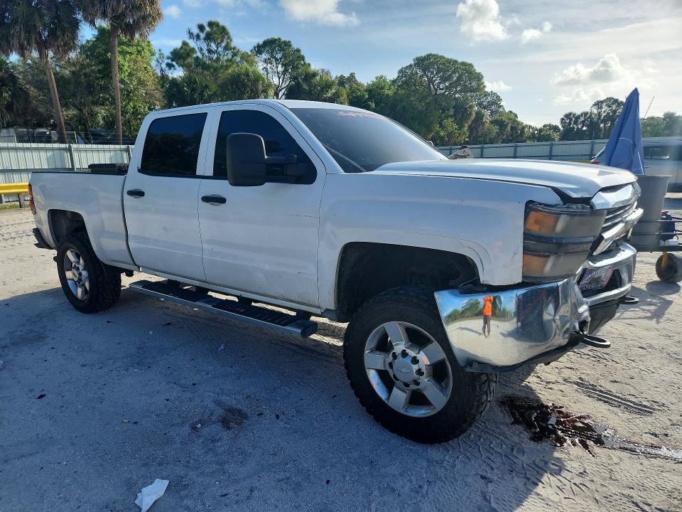2015 Chevrolet Silverado C2500 Heavy Duty