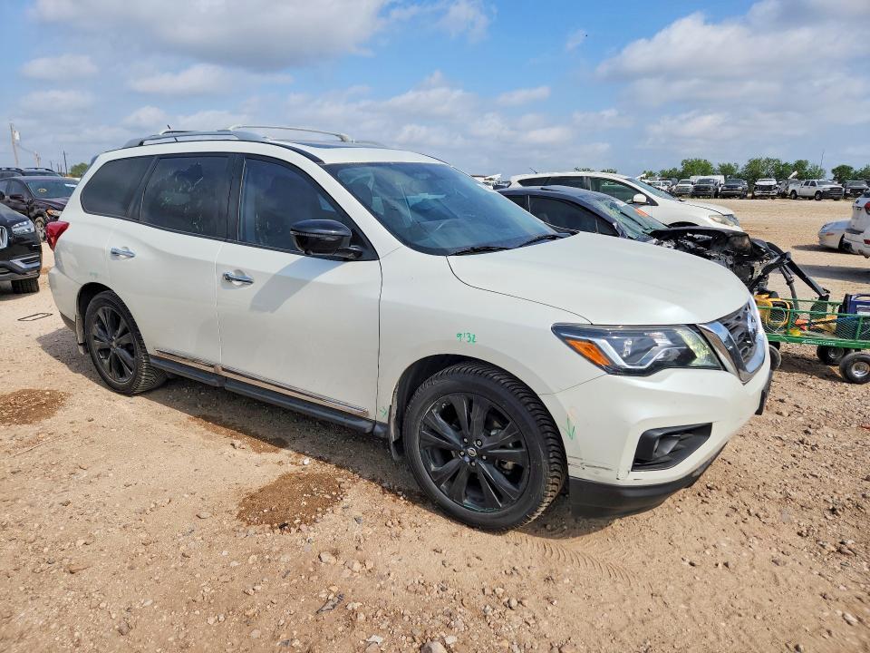 2017 Nissan Pathfinder Platinum