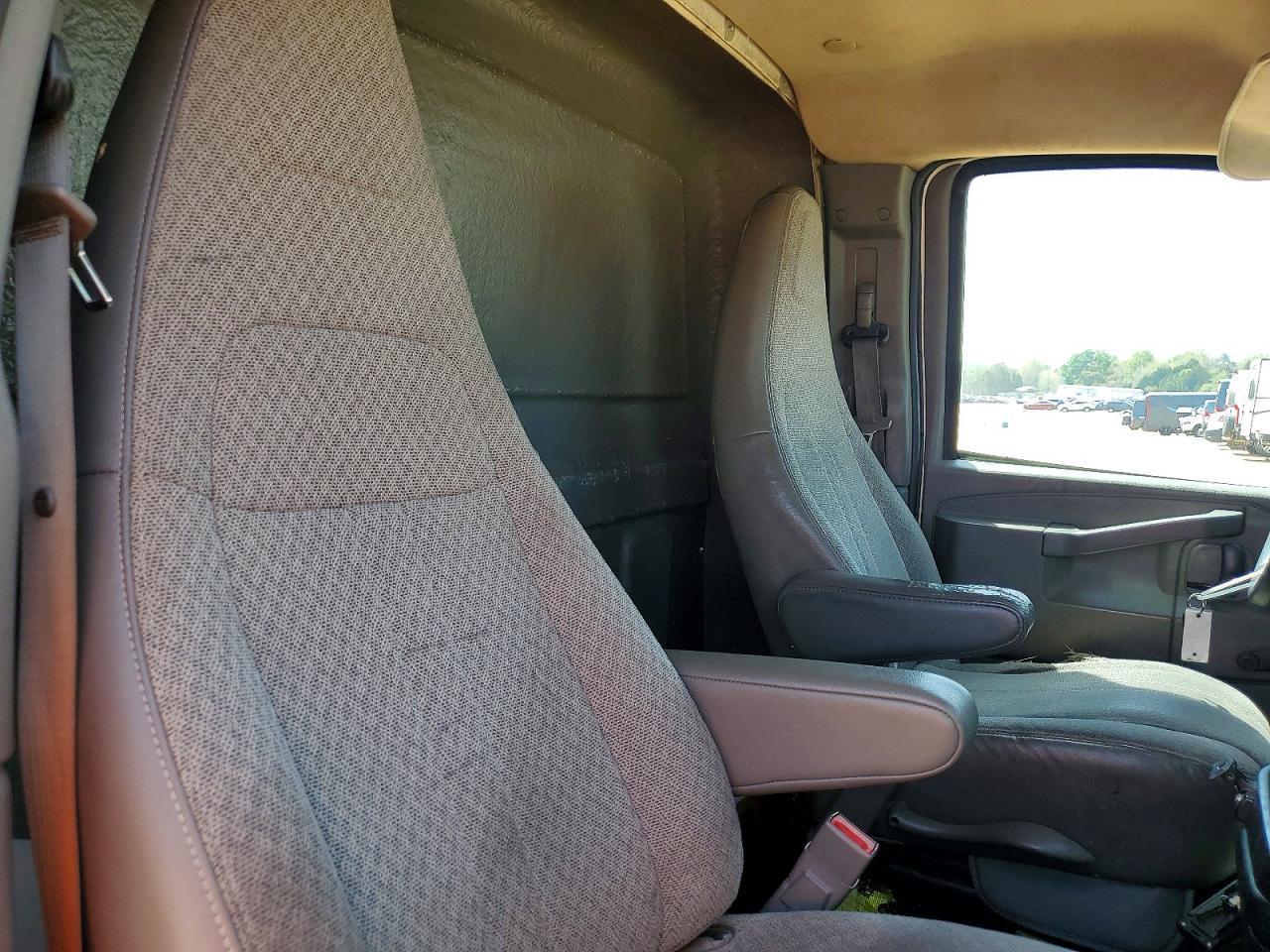 2017 Chevrolet Express G4500