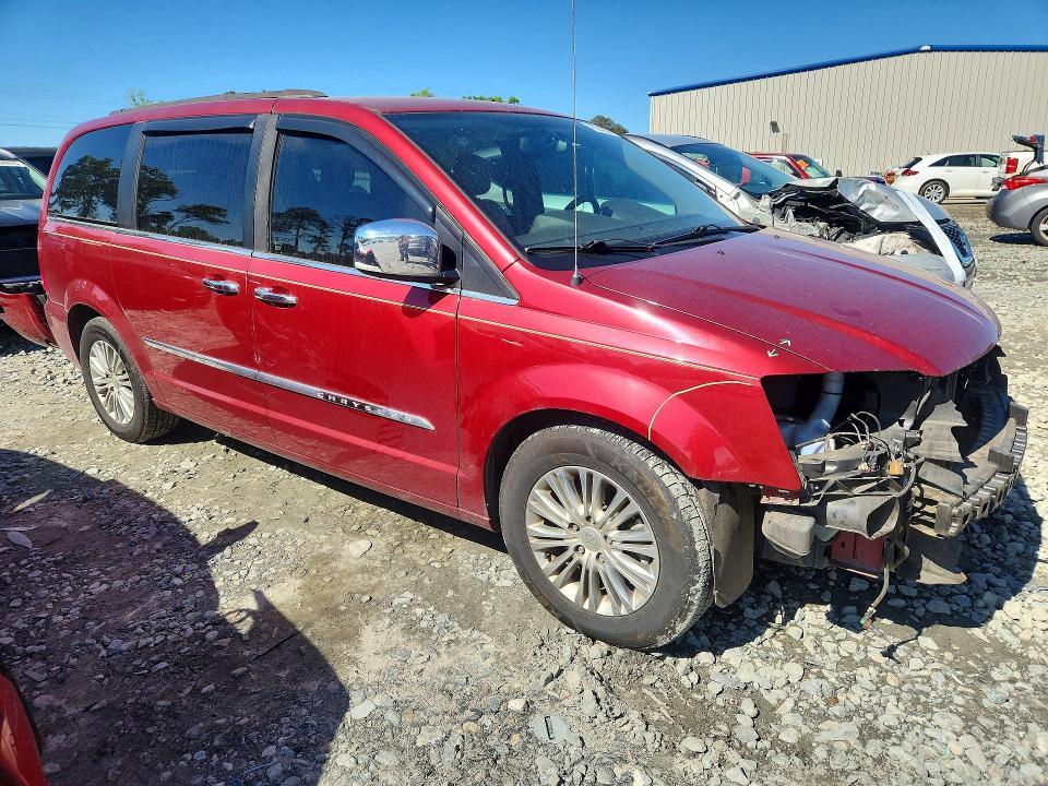 2015 Chrysler Town & Country Touring l