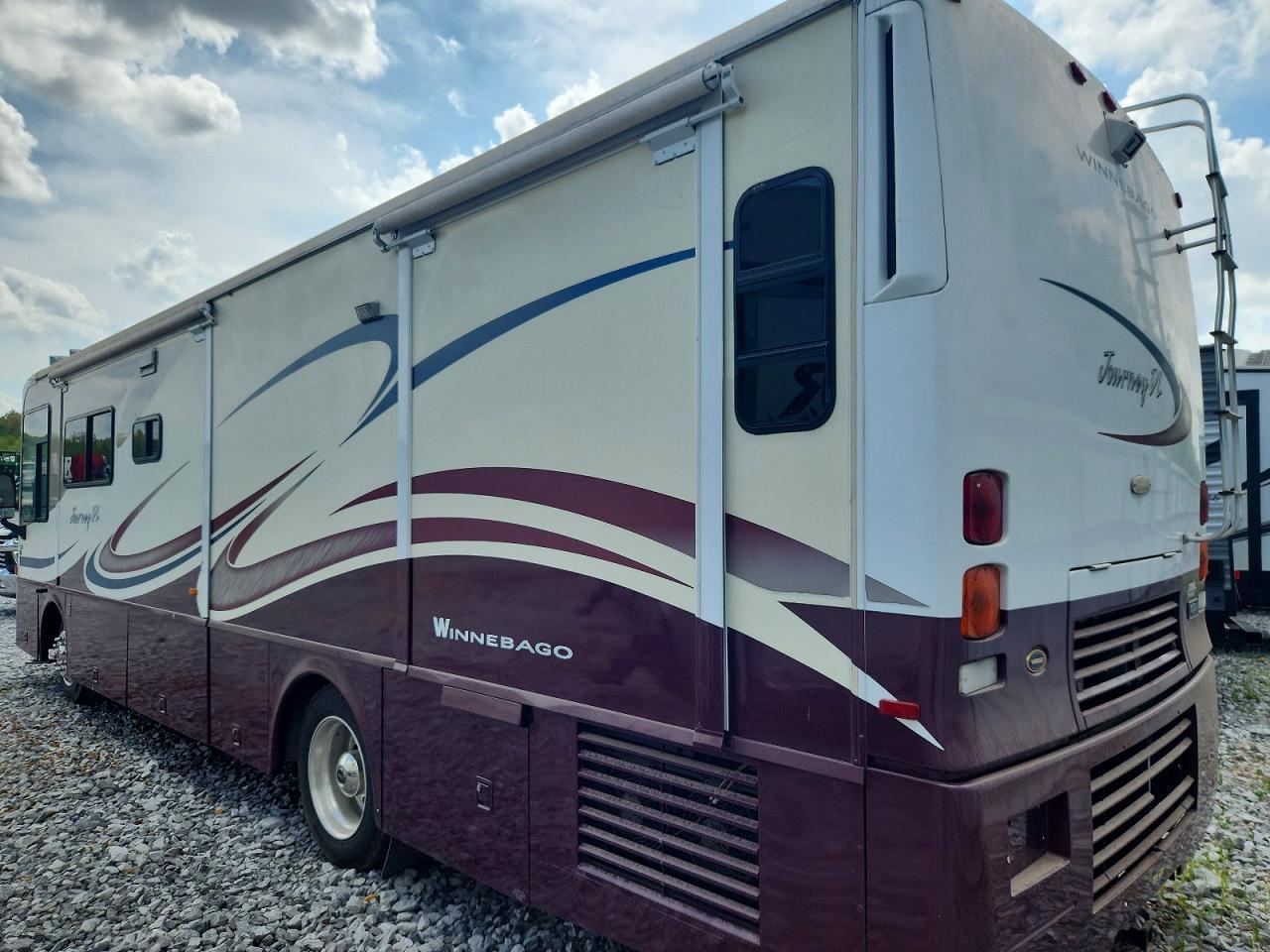 2003 Winnebago Journey RV