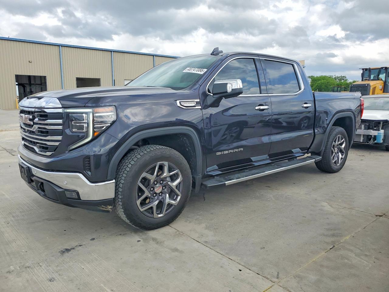 2024 GMC Sierra K1500 SLT