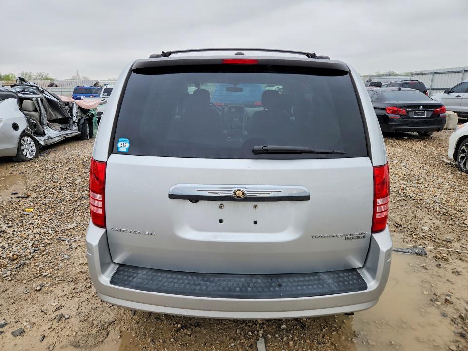 2010 Chrysler Town & Country Touring