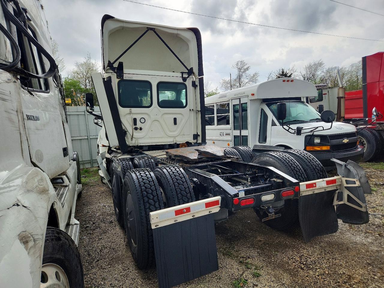 2023 Freigliner 2023 Freightliner Cascadia 126 Semi Truck
