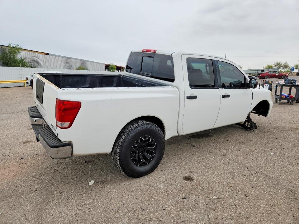2004 Nissan Titan XE