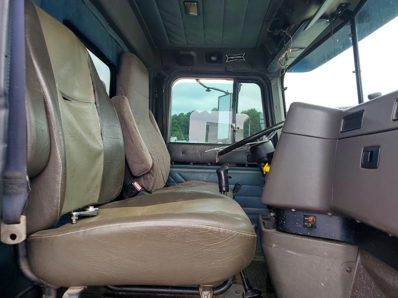 1995 International 9400 Water Truck
