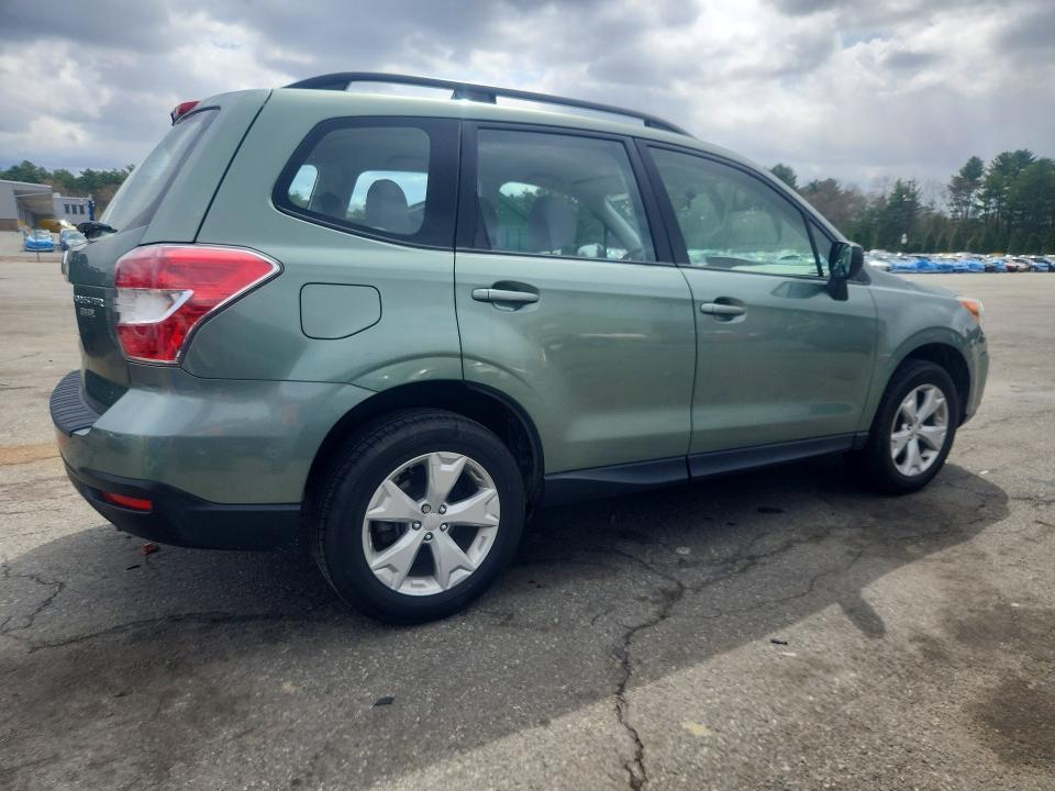 2016 Subaru Forester 2.5i