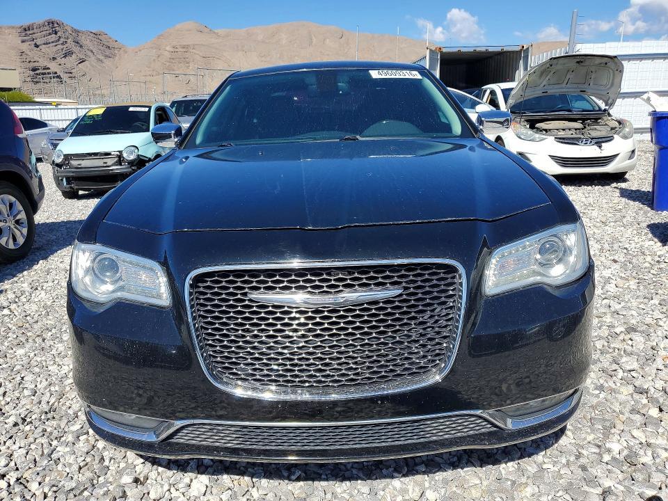 2016 Chrysler 300c