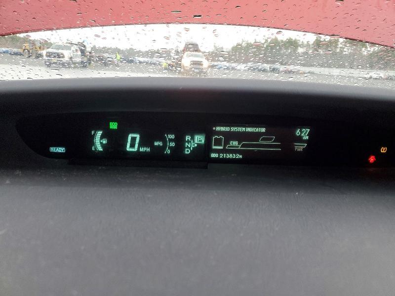 2010 Toyota Prius iii
