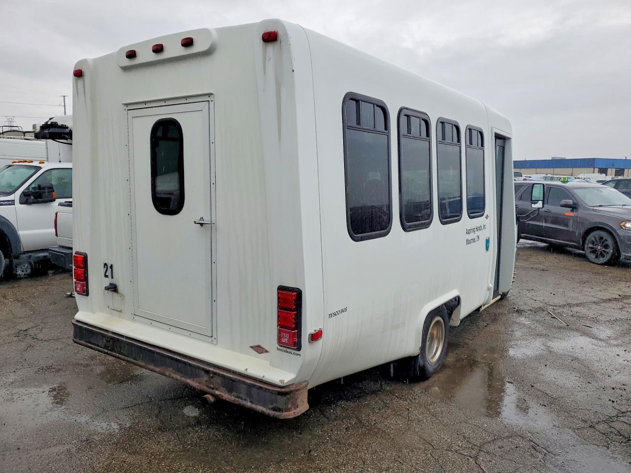 2016 Ford E350-Shuttle Bus