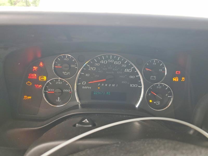 2020 Chevrolet Express BOX Truck